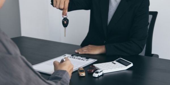 ¿Cuánto puede tardar la compra de un vehículo con crédito?